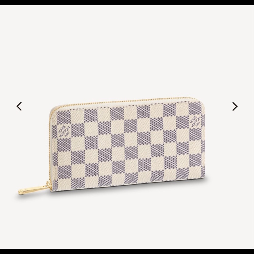 ✨💥 LOUIS VUITTON💥✨ zippy wallet